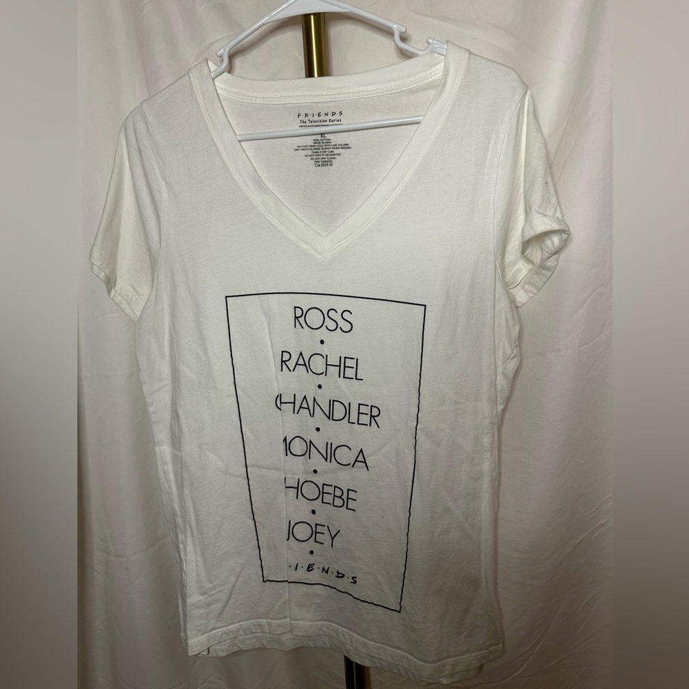 “Friends” TV Show White V-neck Tee Shirt Size XL